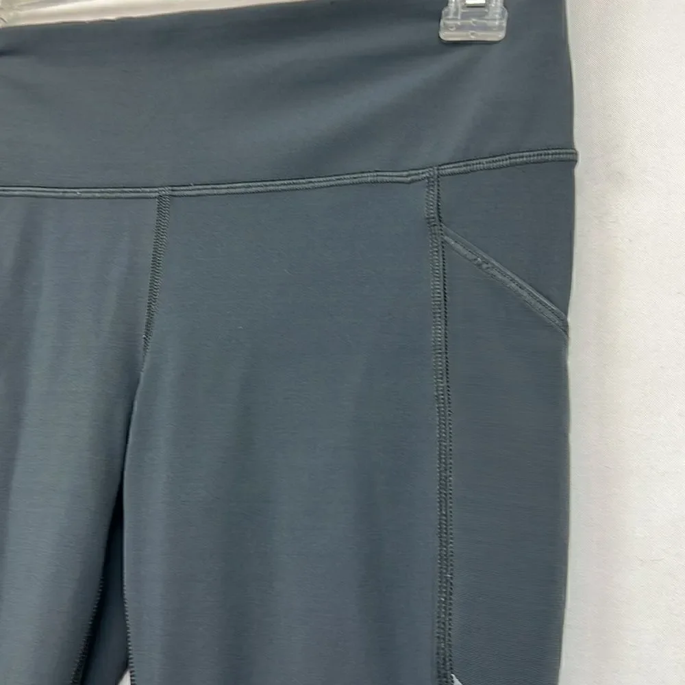 Lululemon gray and mesh cropped leggings size 6 EUC